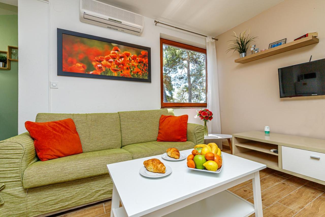 Al Mare Apartments Rovinj Extérieur photo