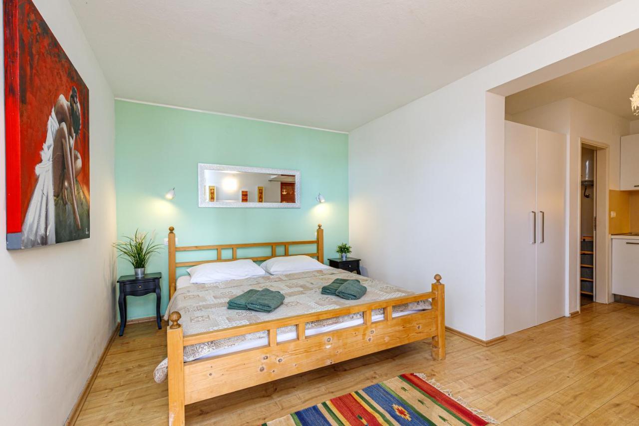 Al Mare Apartments Rovinj Extérieur photo